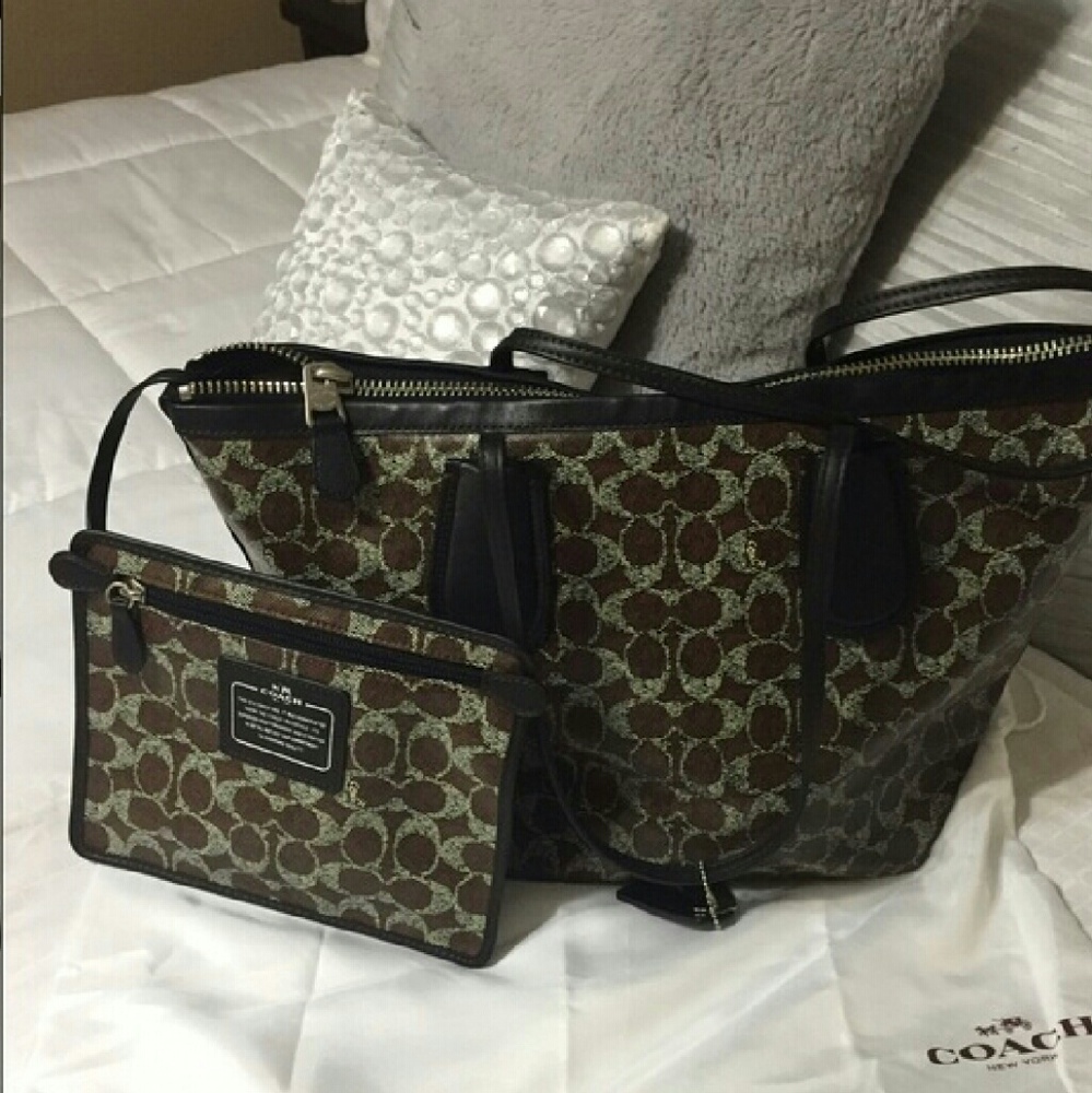 Coach tote